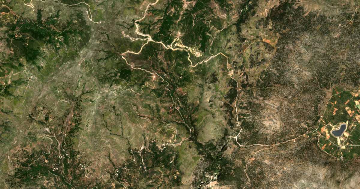 Carte satellite de Agía Iríni