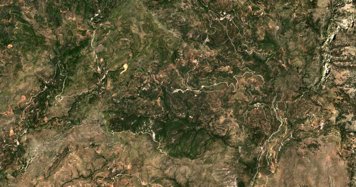 Carte satellite de Rodováni