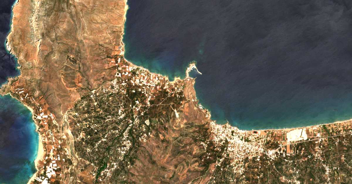 Carte satellite de Tráchilos