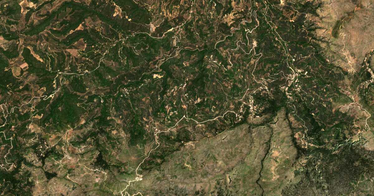 Carte satellite de Karános