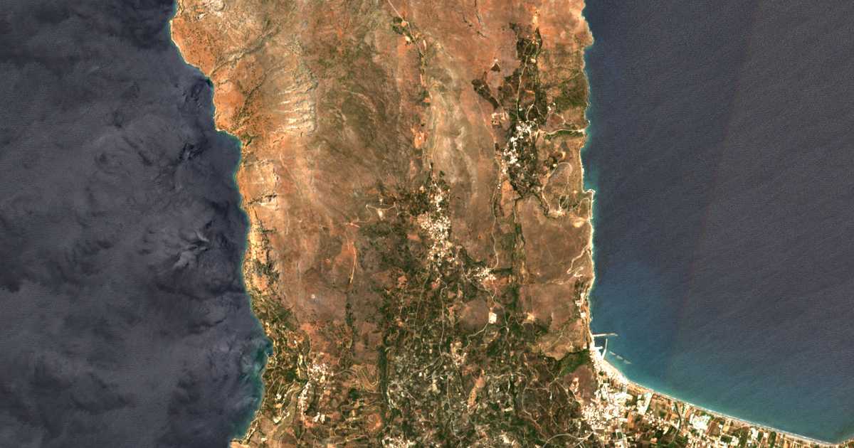 Carte satellite de Rodopoú