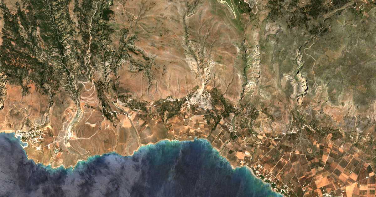 Carte satellite de Nomikianá