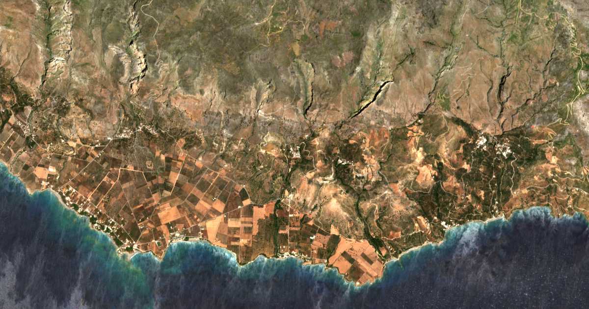 Carte satellite de Skalotí