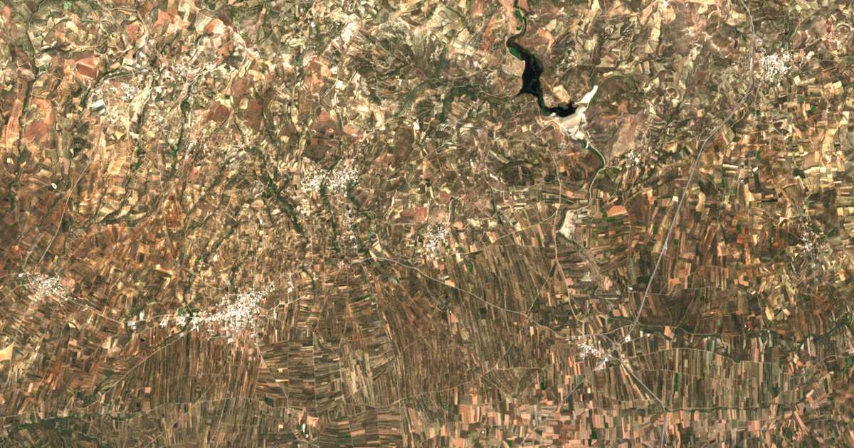 Carte satellite de Apoḯnion