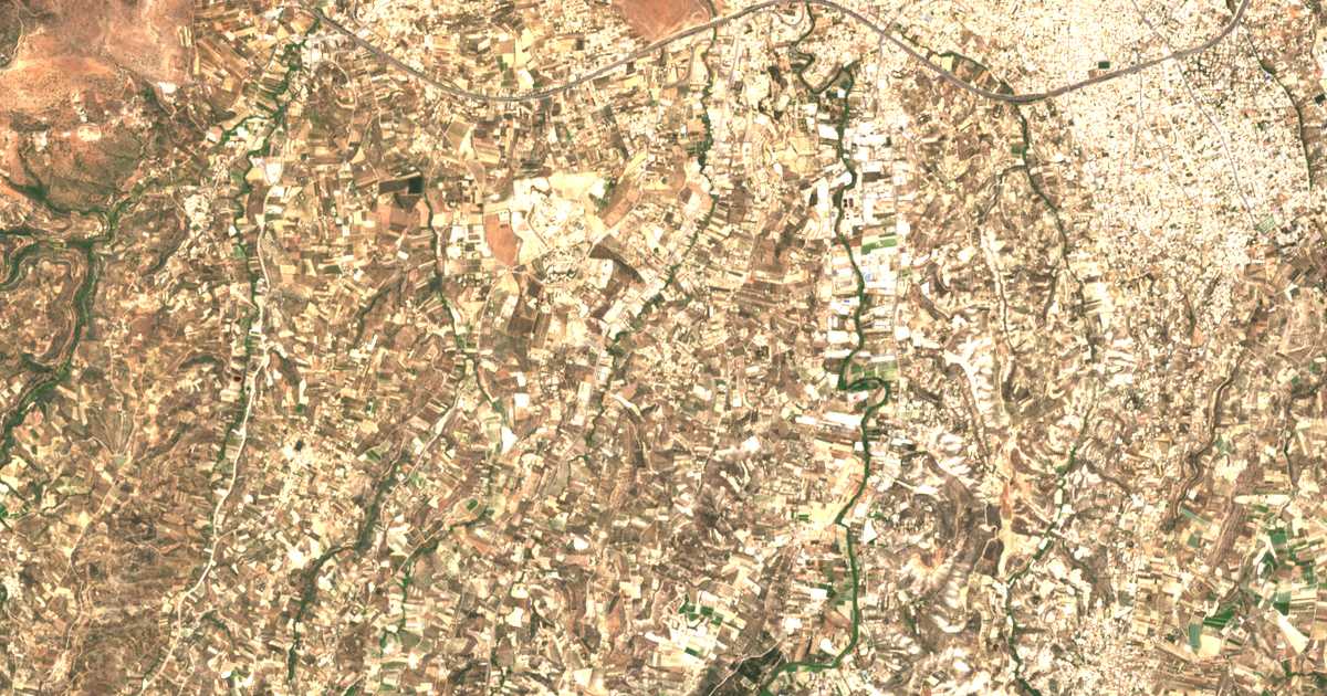 Carte satellite de Goúrnes