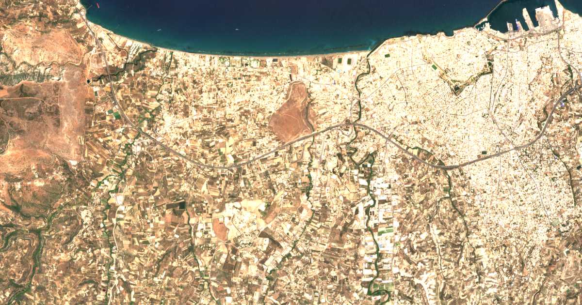 Carte satellite de Ágioi Theódoroi