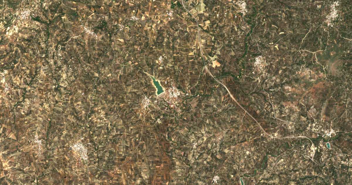 Carte satellite de Íni