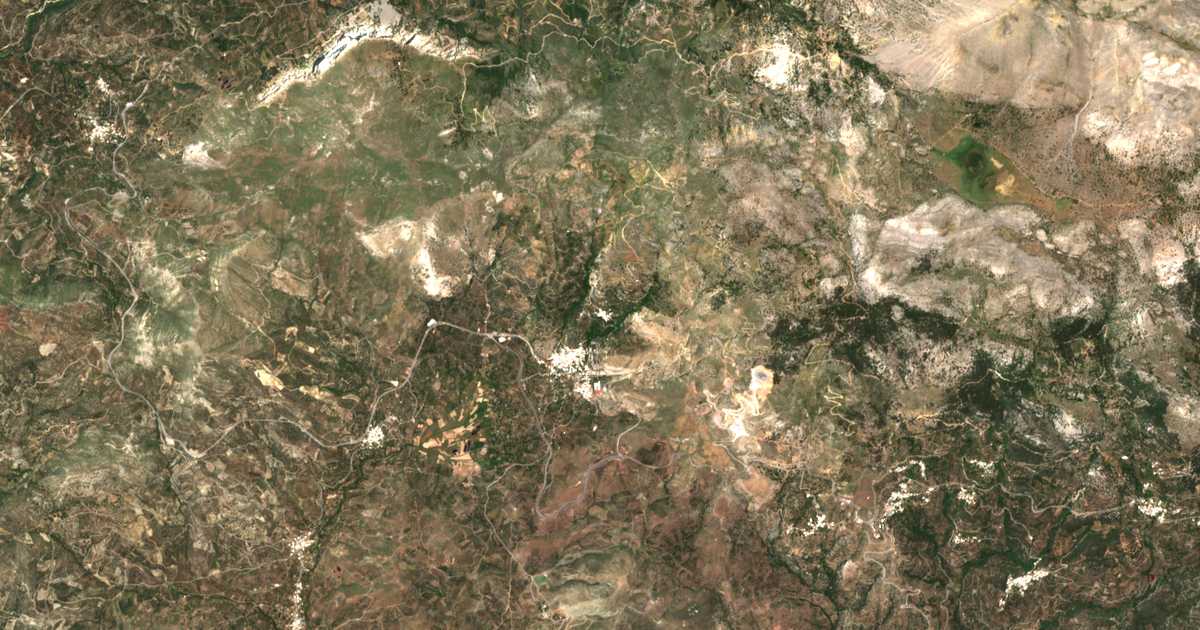 Carte satellite de Loutrákion