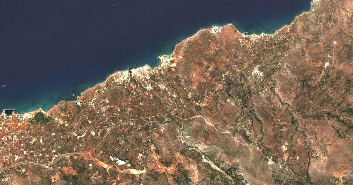 Carte satellite de Epáno Sísion