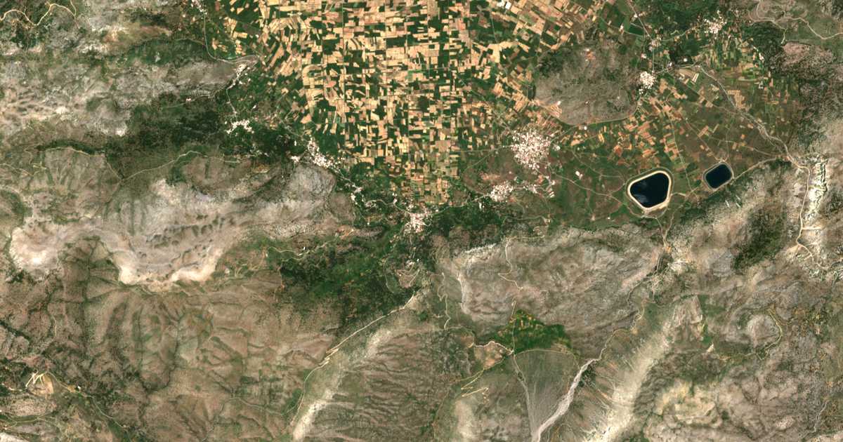 Carte satellite de Kamináki