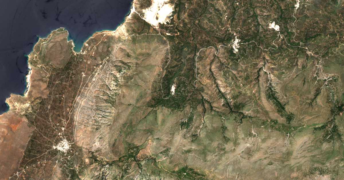 Carte satellite de Lástros
