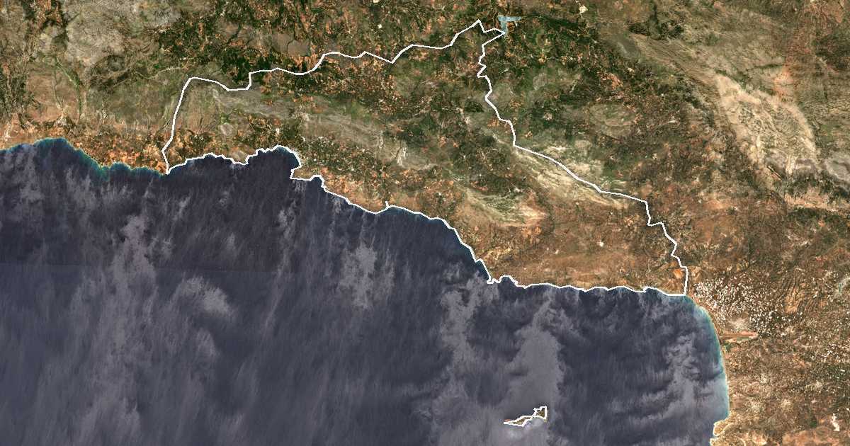 Image satellite avec la limite tracée: Ágios Vasílios