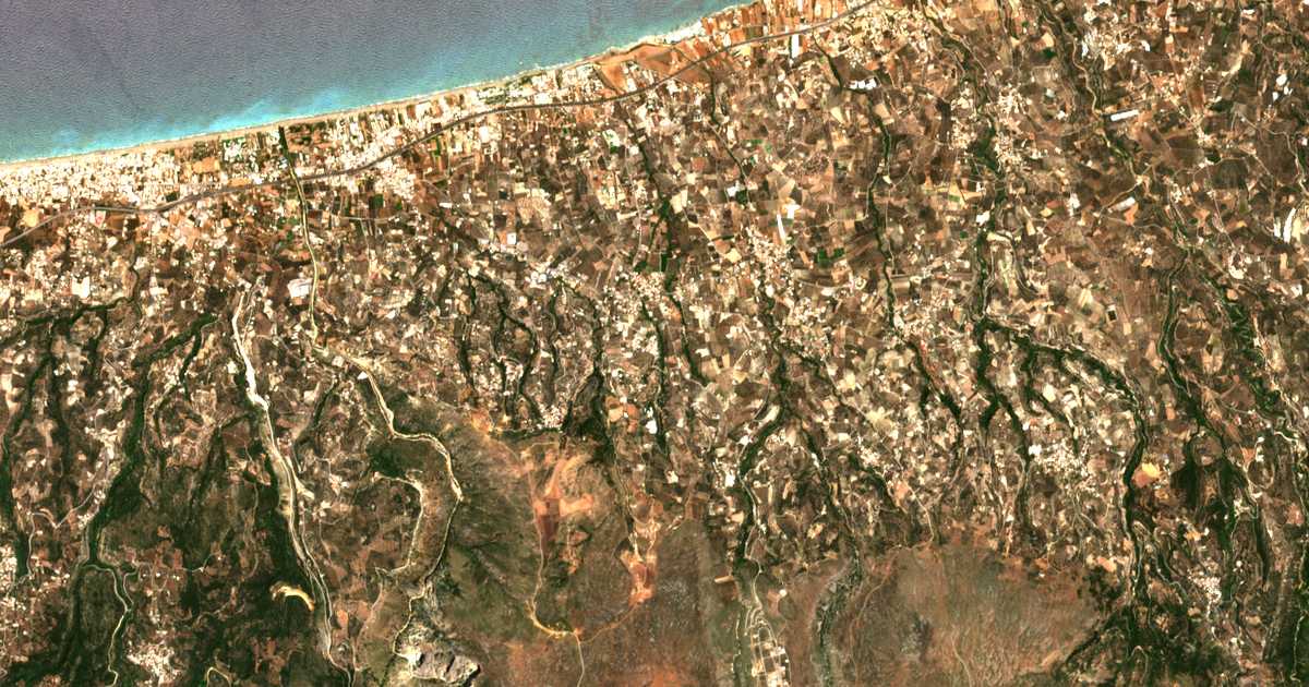 Carte satellite de Agía Paraskeví