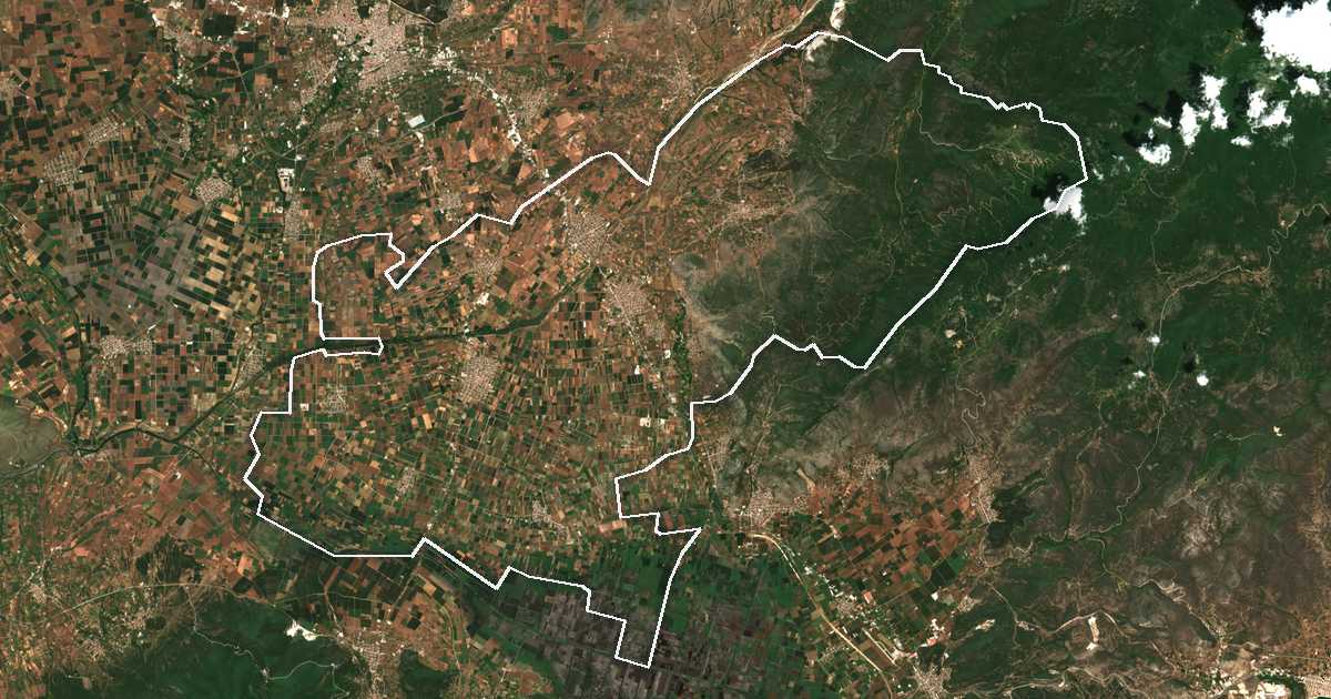 Image satellite avec la limite tracée: Doxáto