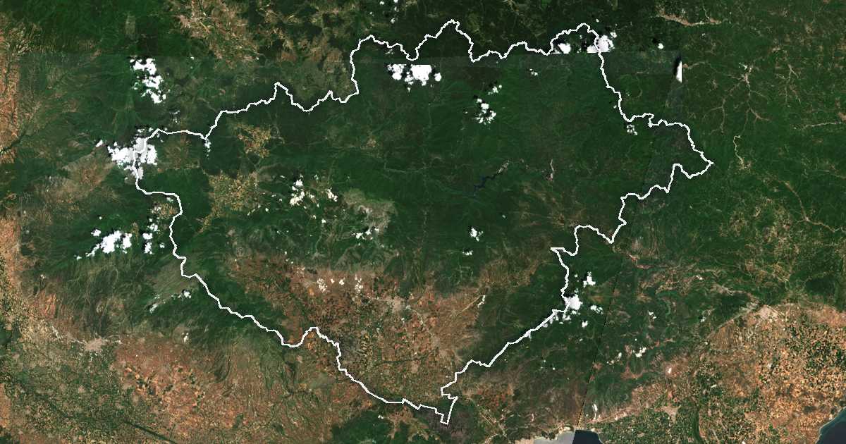 Image satellite avec la limite tracée: régional de Dráma