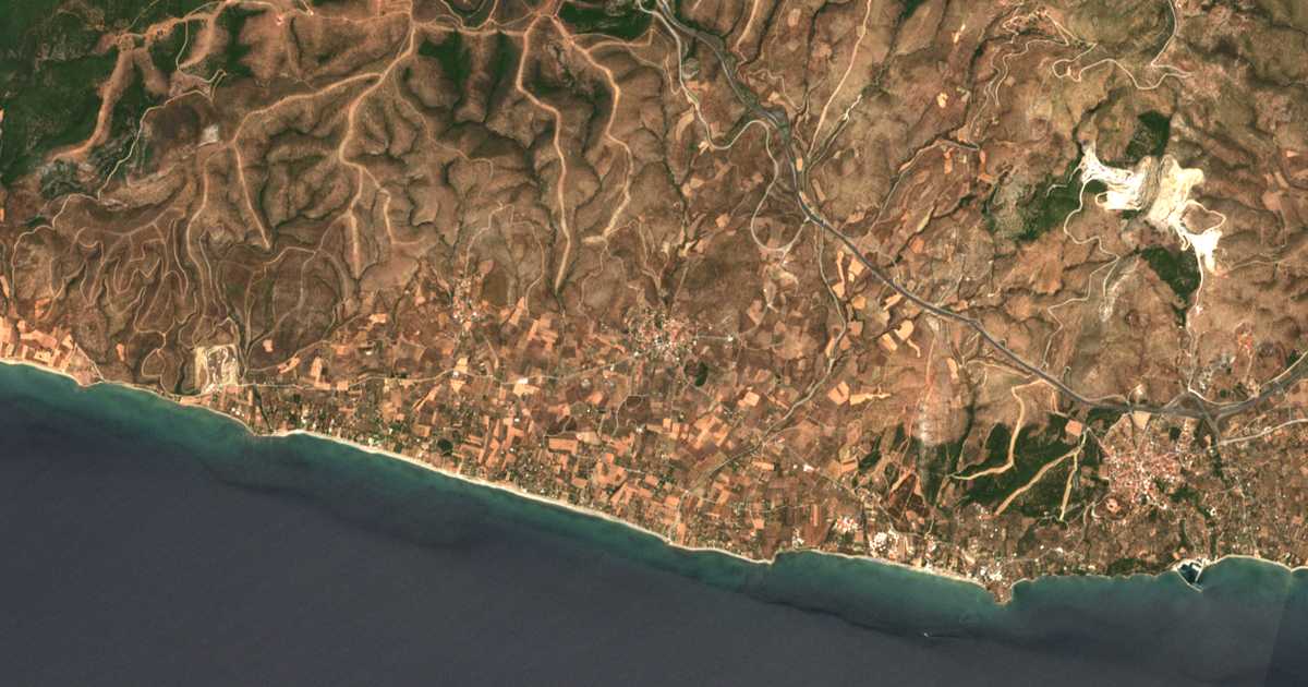 Carte satellite de Díkella