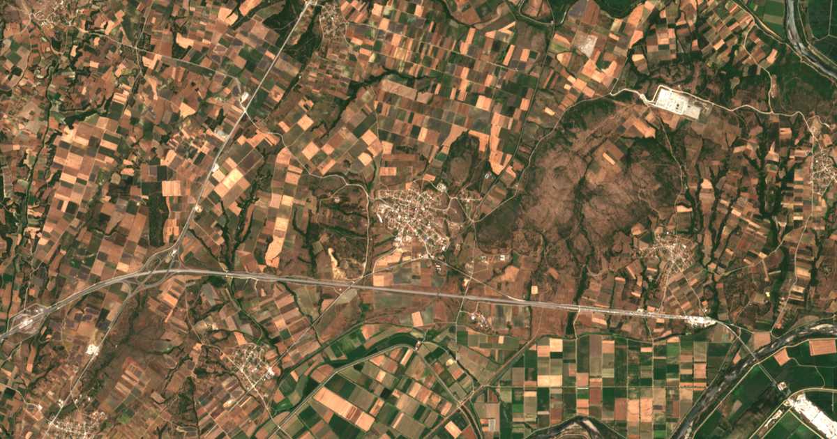 Carte satellite de Péplos