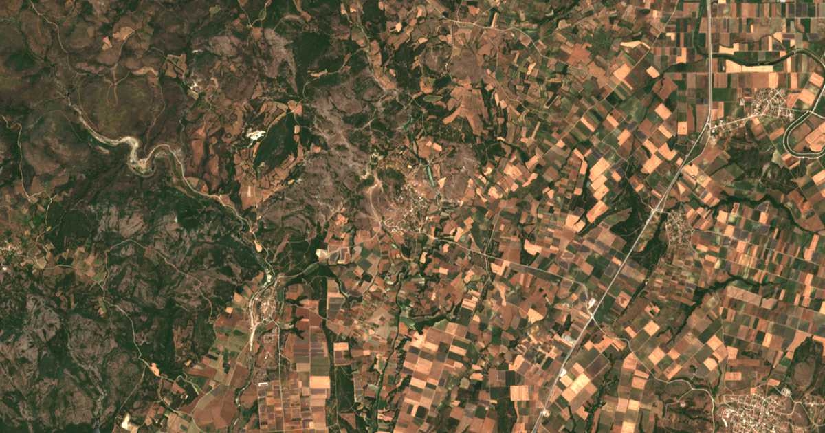 Carte satellite de Trifýlli