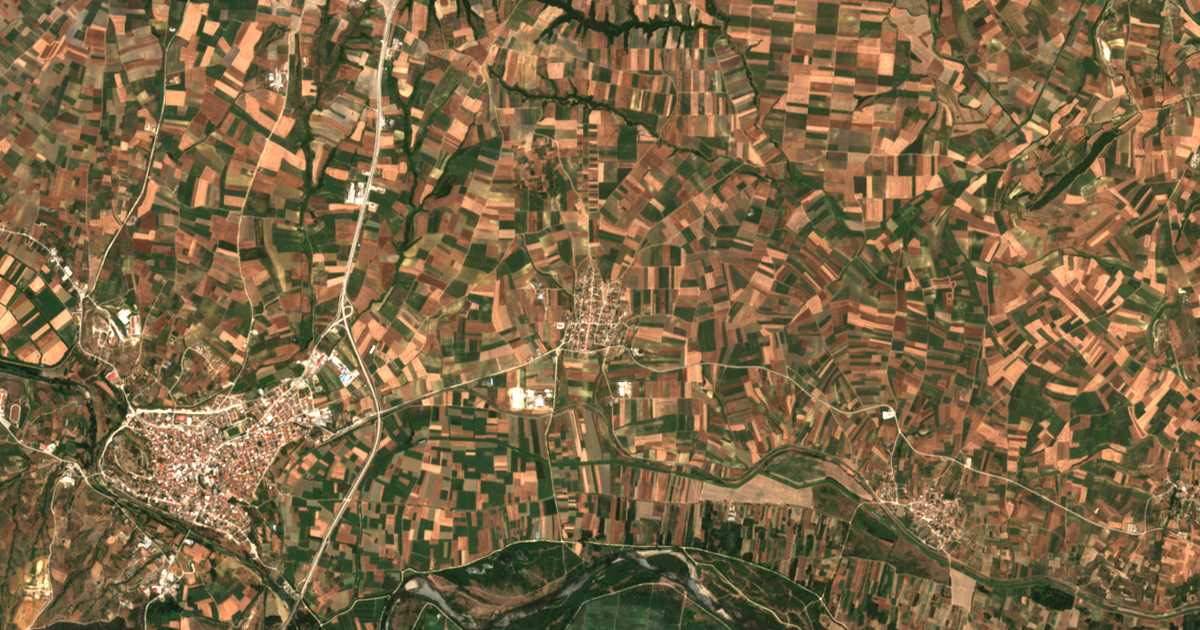 Carte satellite de Isaákio
