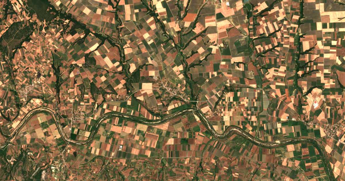 Carte satellite de Ládi