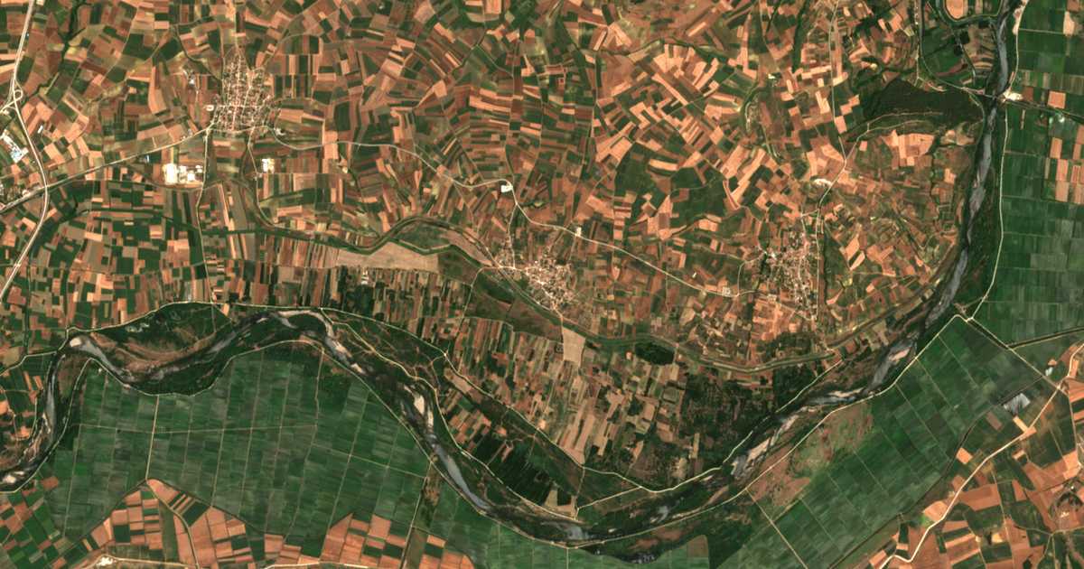 Carte satellite de Praggí
