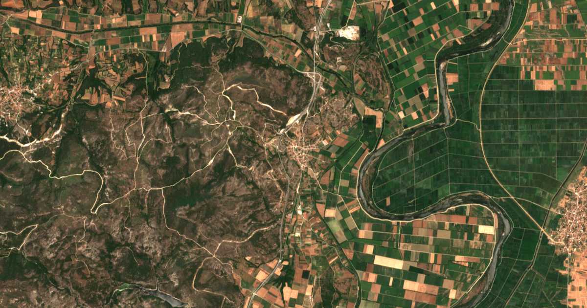 Carte satellite de Lykófos