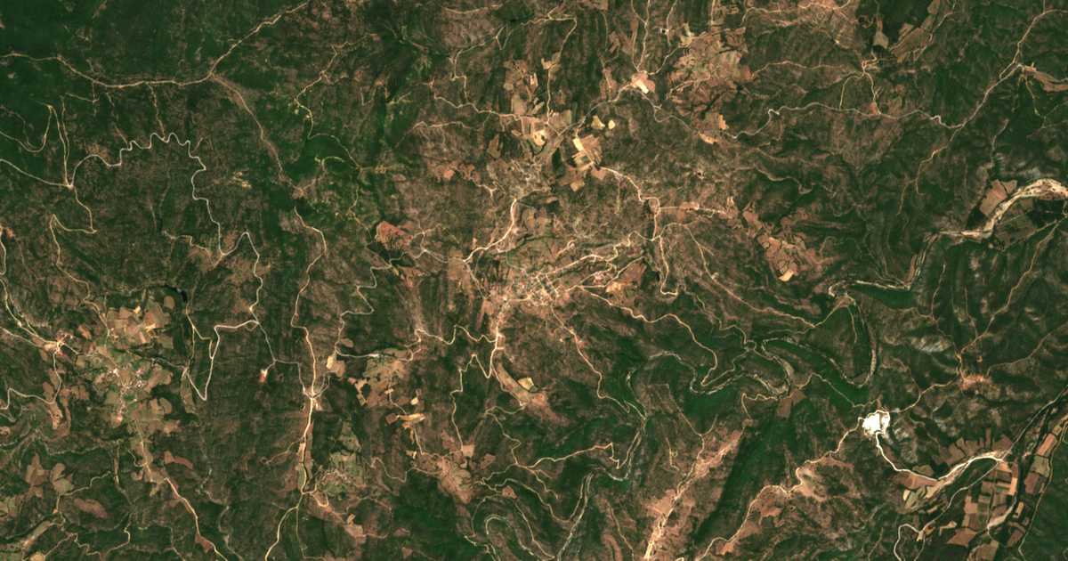 Carte satellite de Roússa