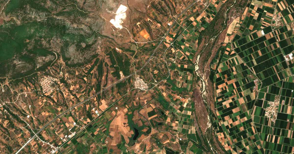 Carte satellite de Néos Xeriás