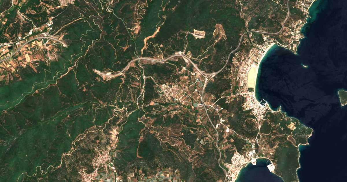 Carte satellite de Ágios Andréas