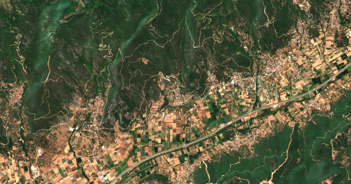 Carte satellite de Domátia
