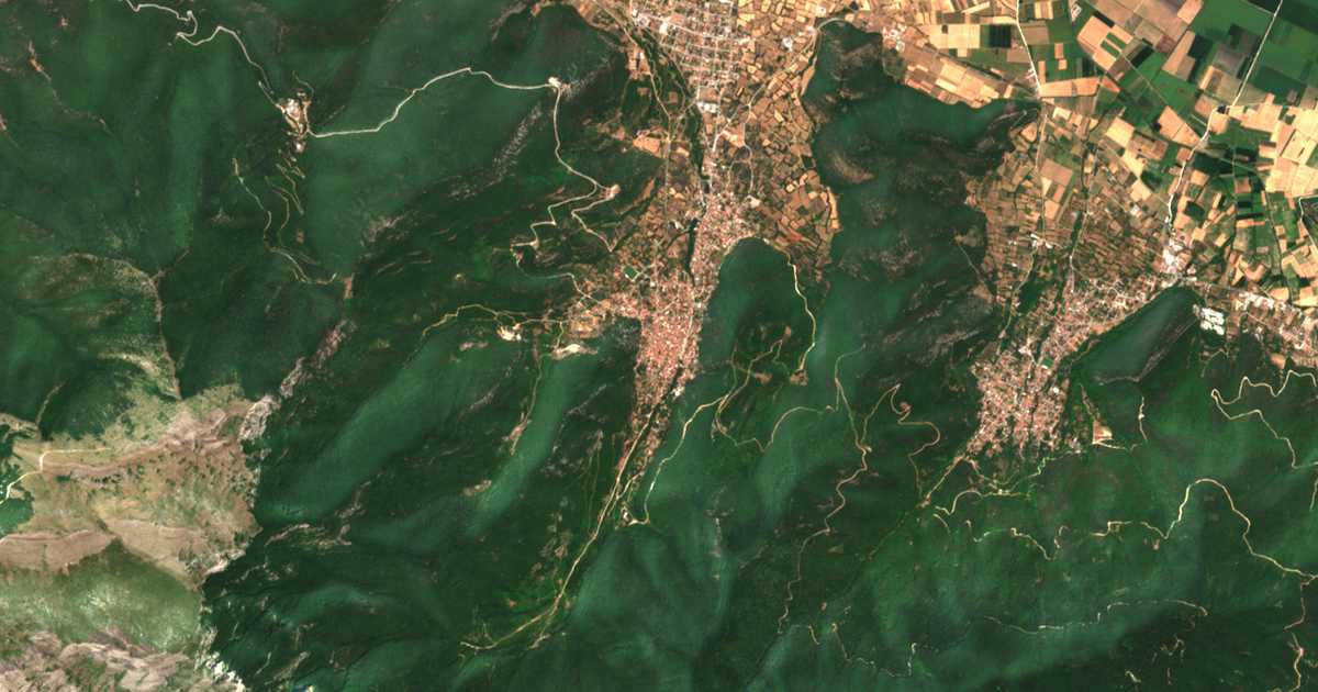 Carte satellite de Nikísiani