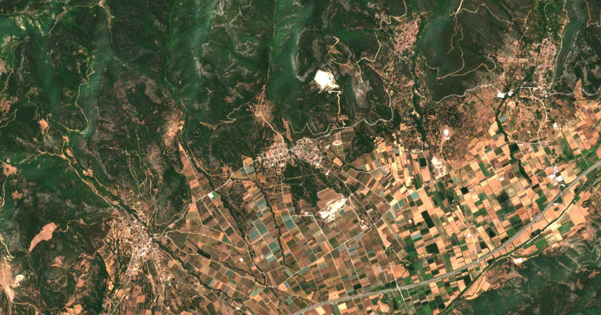 Carte satellite de Platanótopos