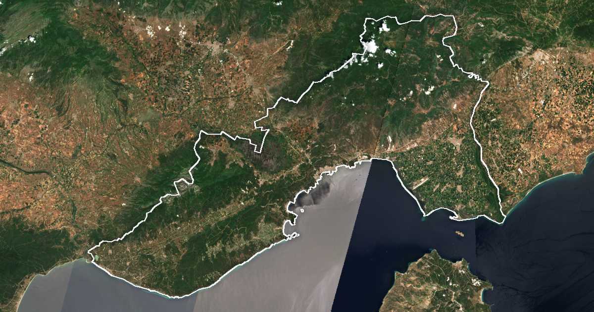 Image satellite avec la limite tracée: régional de Kavála
