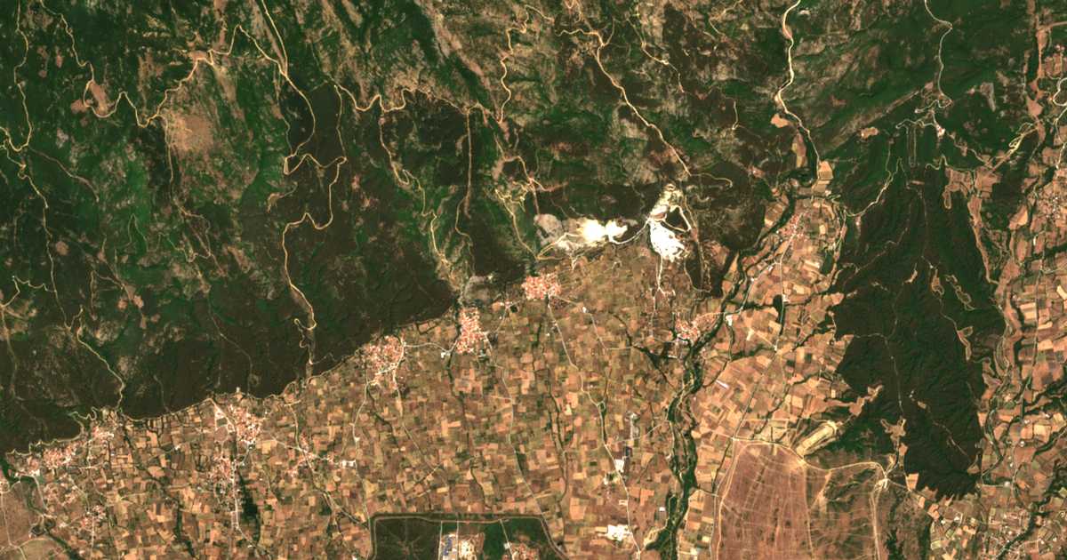 Carte satellite de Dými