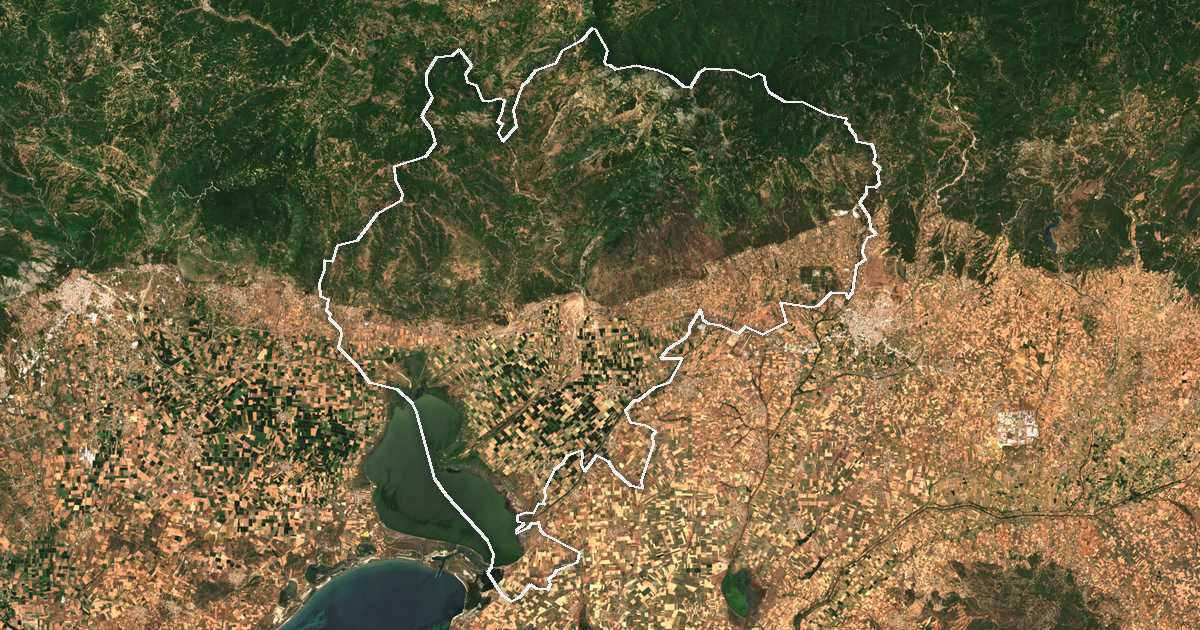 Image satellite avec la limite tracée: d'Íasmos