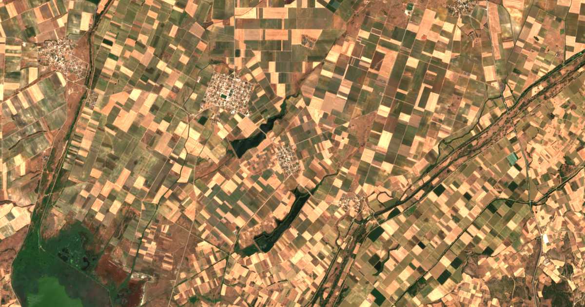 Carte satellite de Adrianí