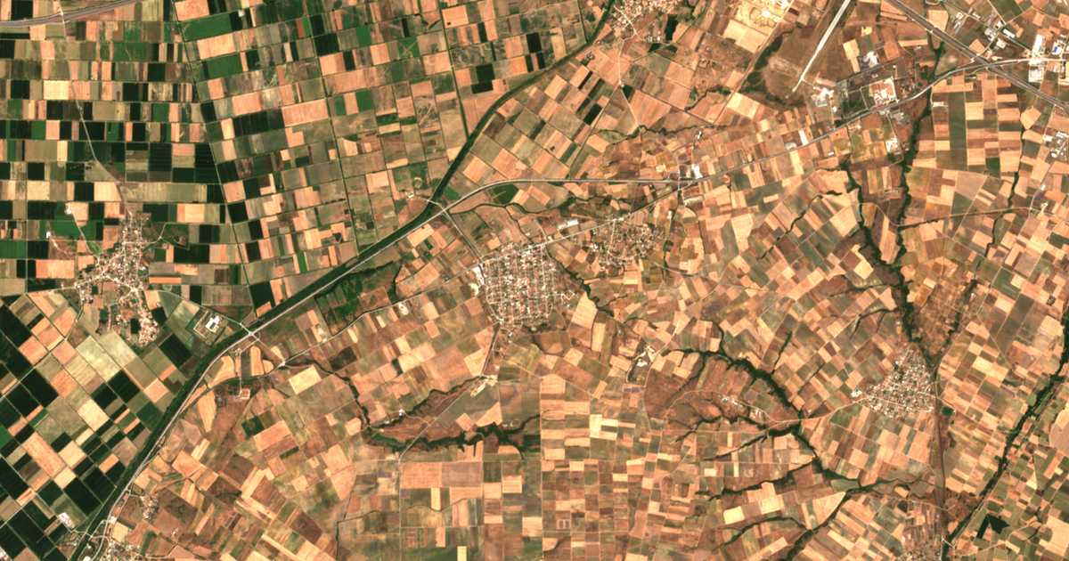 Carte satellite de Égiros