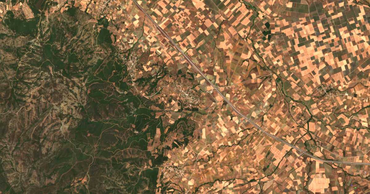 Carte satellite de Dióni
