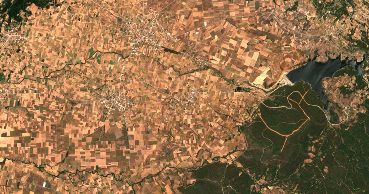 Carte satellite de Évrenos