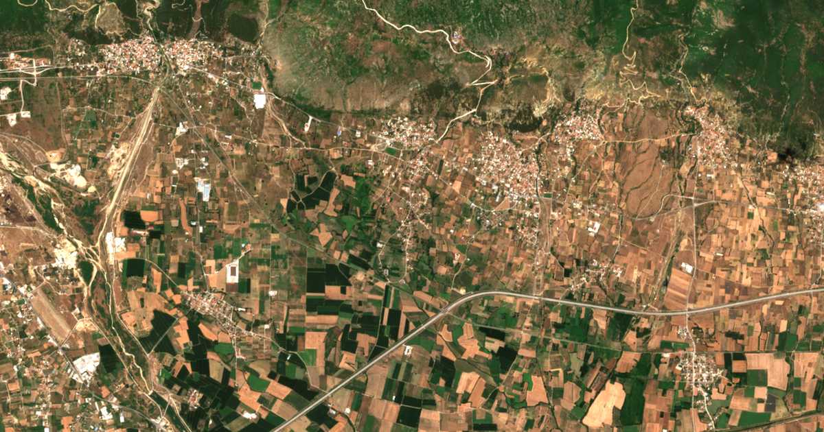 Carte satellite de Ákarpon