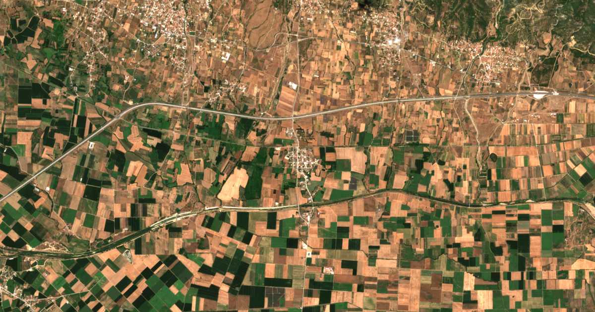 Carte satellite de Polýsitos