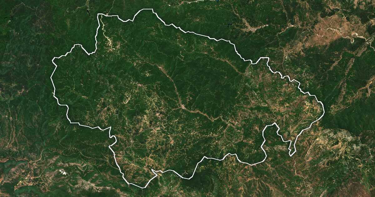 Image satellite avec la limite tracée: de Mýki