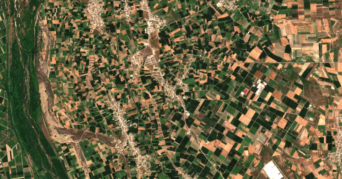 Carte satellite de Avato