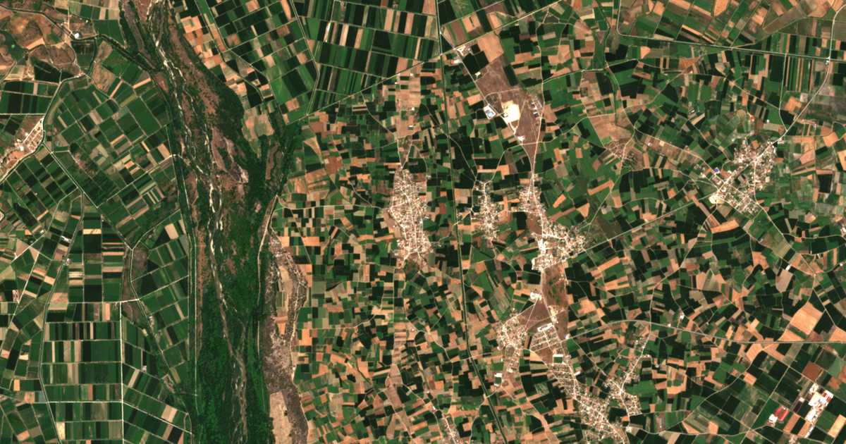 Carte satellite de Kýrnos