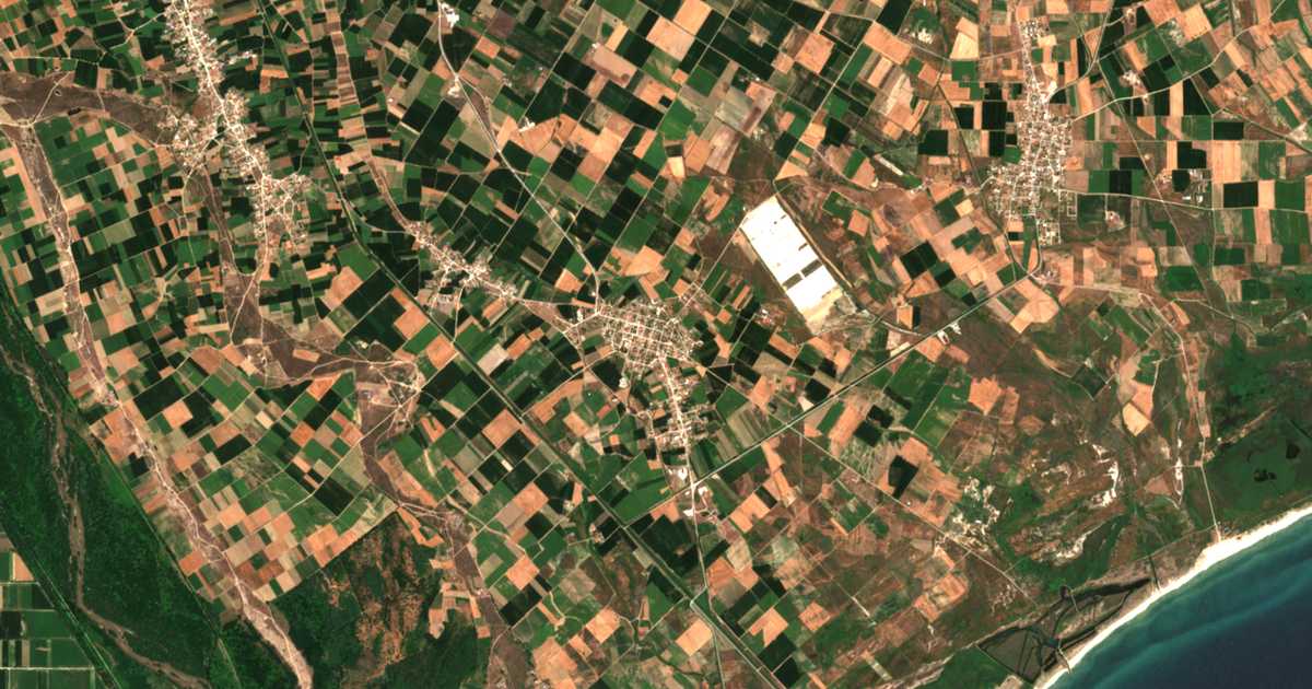 Carte satellite de Néon Erásmion