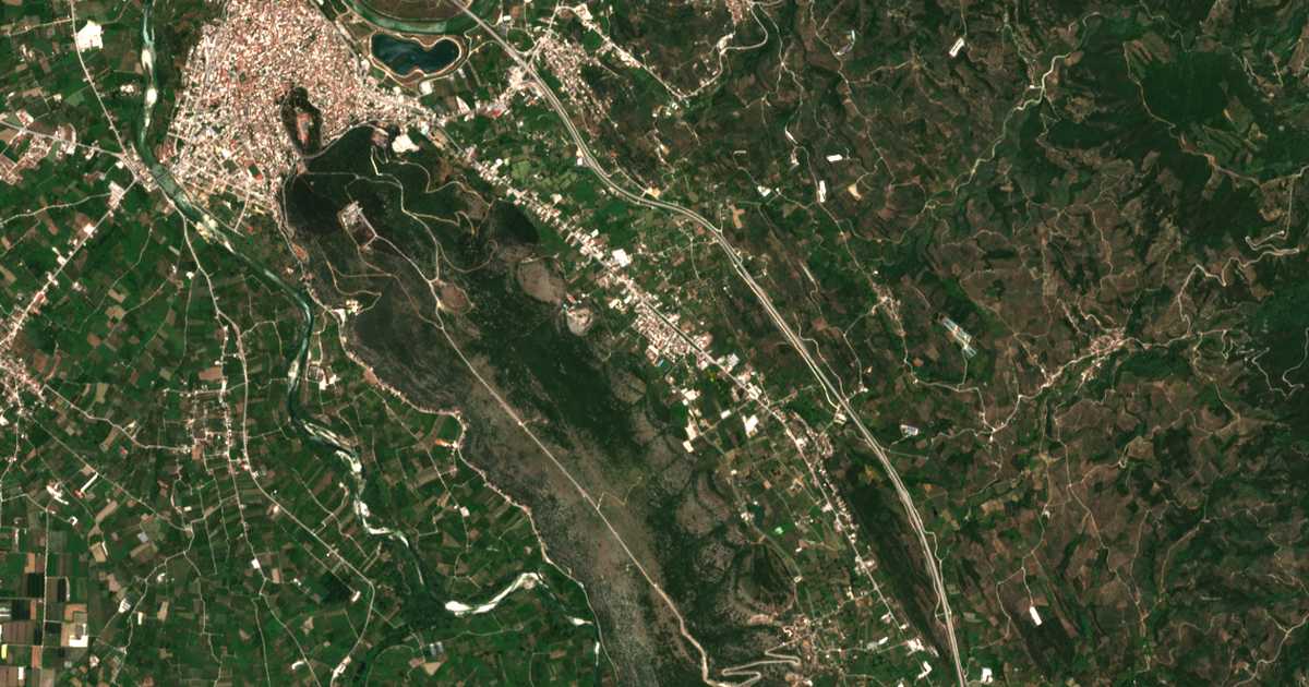 Carte satellite de Ágioi Anárgyroi