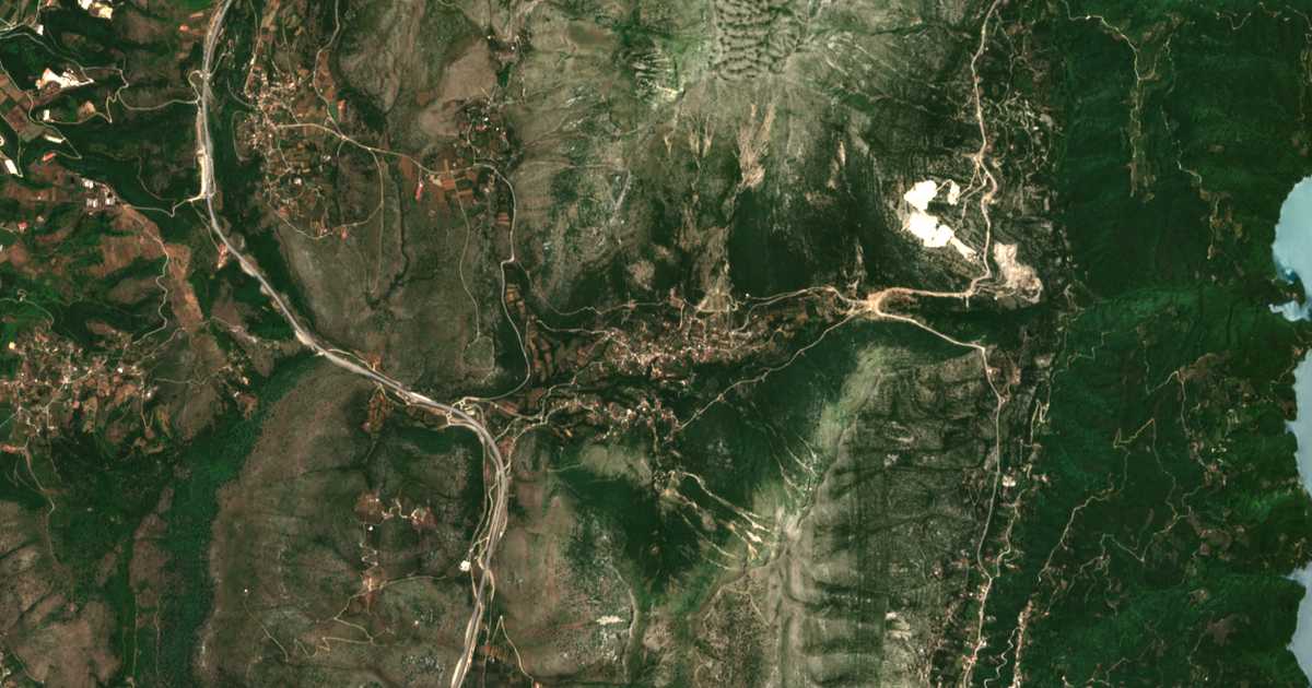 Carte satellite de Ammótopos