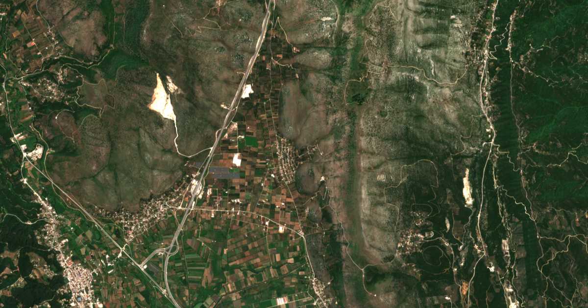Carte satellite de Ampélia