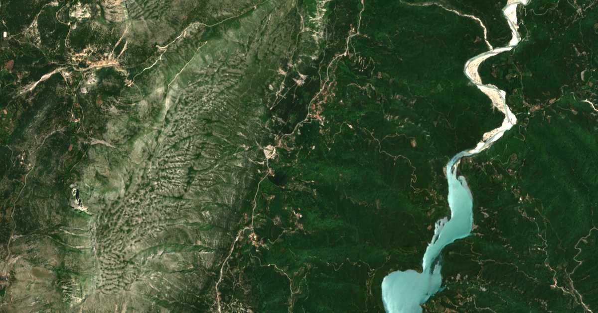 Carte satellite de Perdikárion