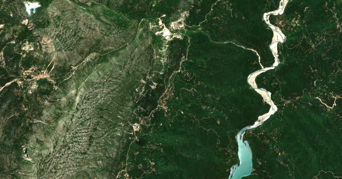Carte satellite de Rodavgí